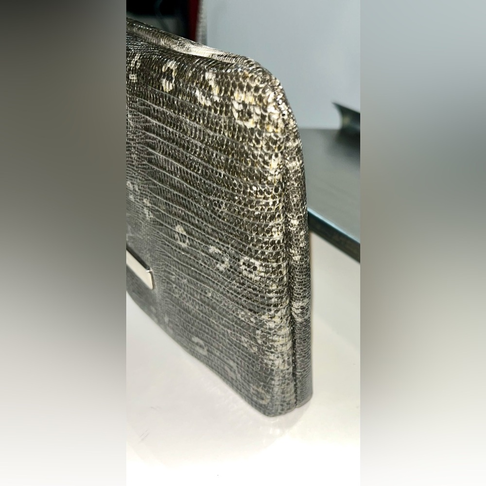 Pre❤️’d very clean & sassy Ivanka Trump Python Clutch, inside is lavish w/pocket - Picture 9 of 11